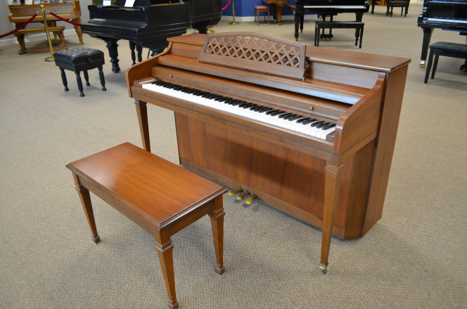 1973 Walnut Whitney spinet piano - Upright - Spinet Pianos